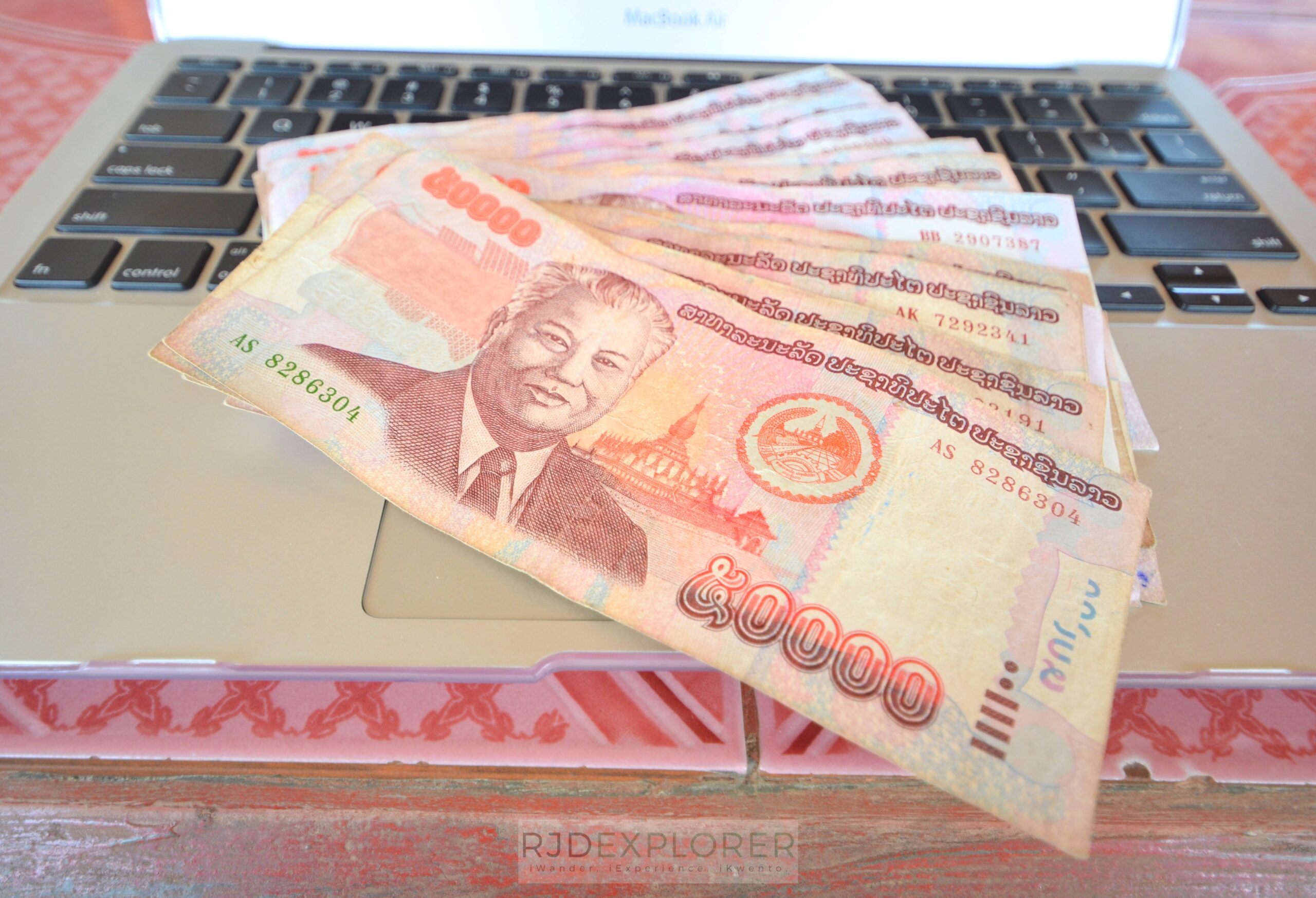 laos itinerary diy lao kip currency