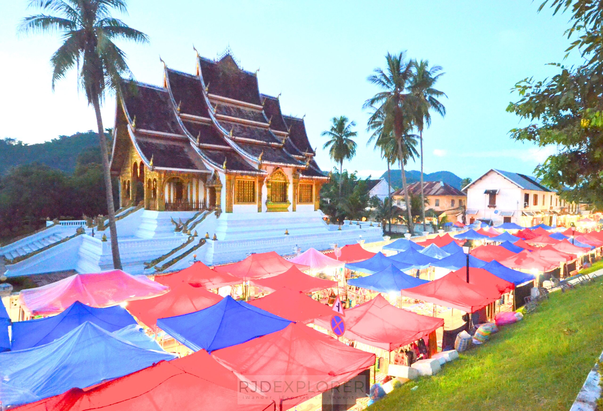 laos itinerary diy luang prabang night market