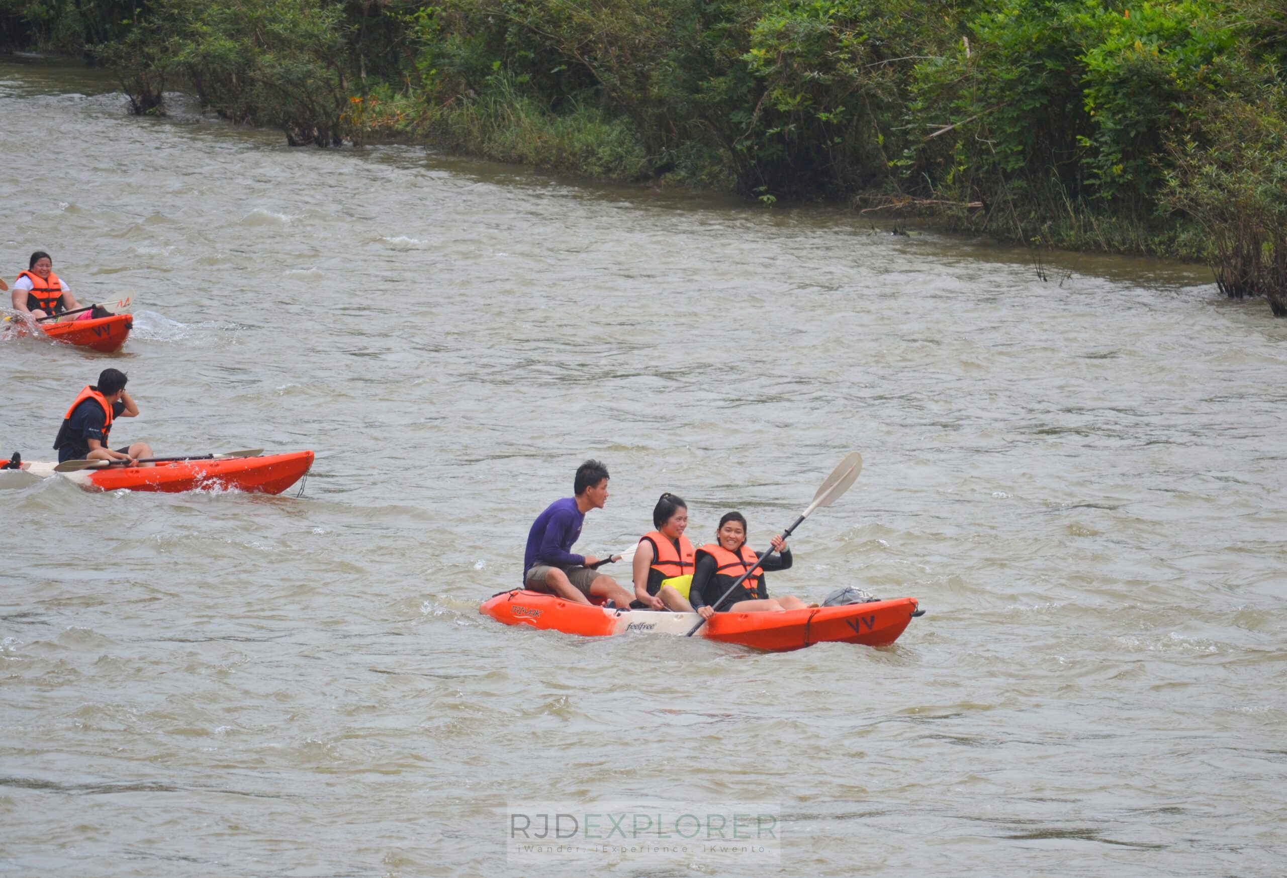 laos itinerary diy river kayaking vang vieng