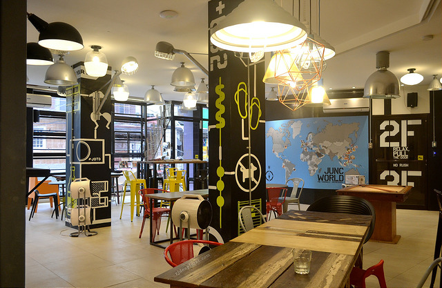 MAKATI | Junction Hostel Makati: A Different Hostel Living