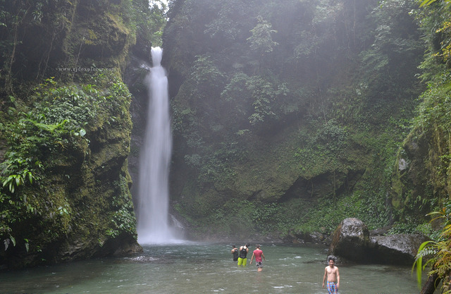 AURORA | Early Morning Walk to Ditumabo Falls, San Luis