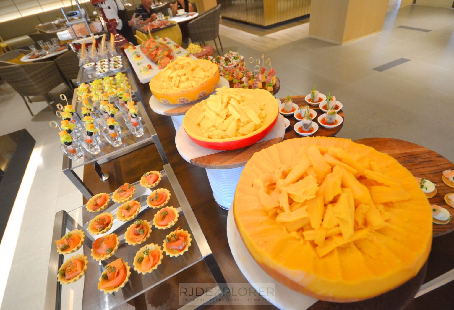 TAGUIG AllNew Daily Lunch Buffet at Seda Hotel BGC Misto RJdEXPLORER