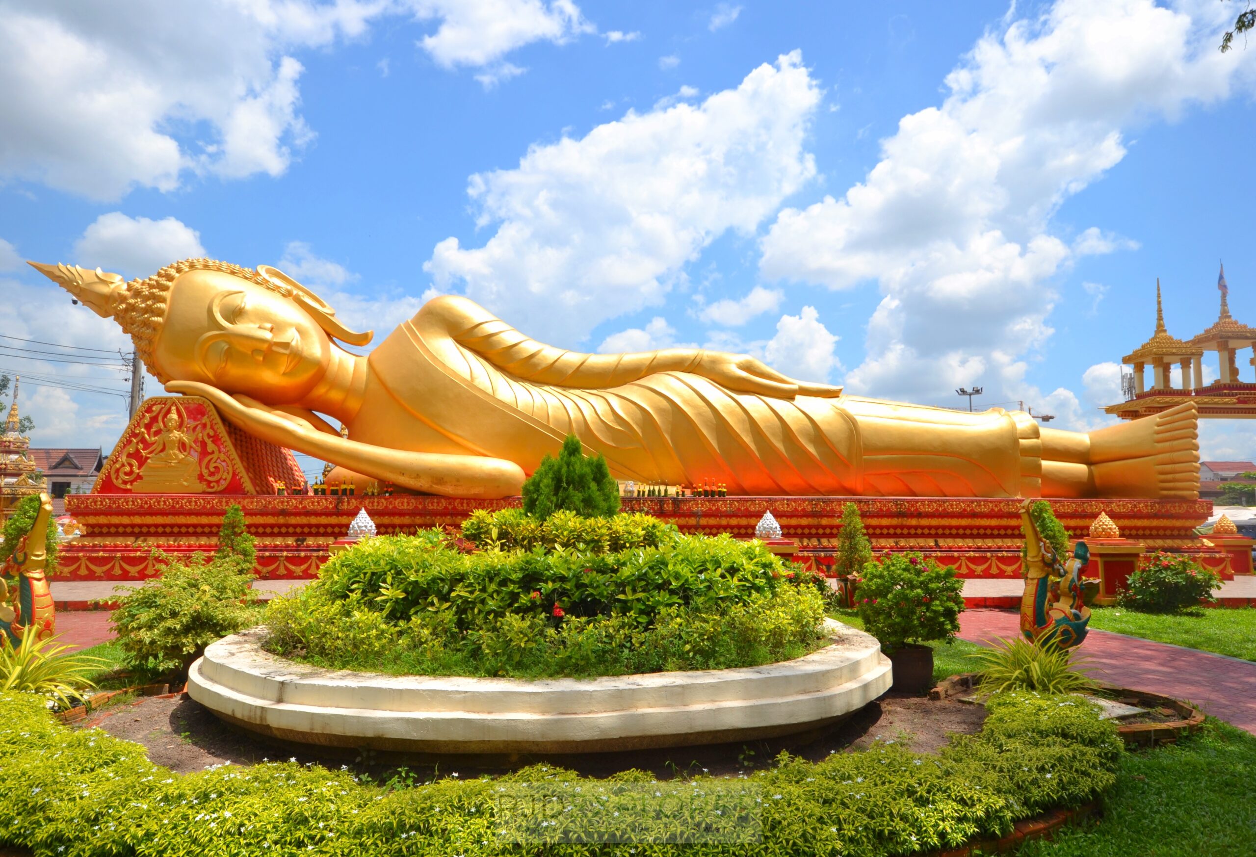 laos itinerary diy vientiane reclining buddha