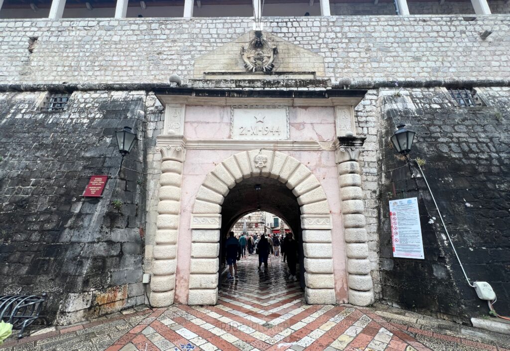 kotor old town sea gate