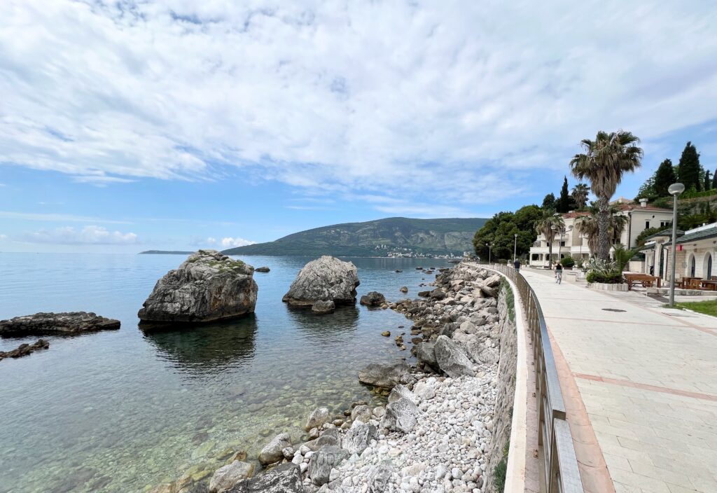 pet danica walkway herceg novi