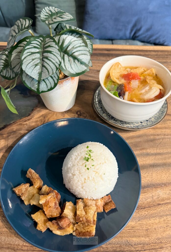 cosmic where to eat in poblacion makati