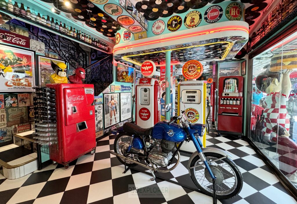 where to eat in poblacion Filling Station Bar and Cafe