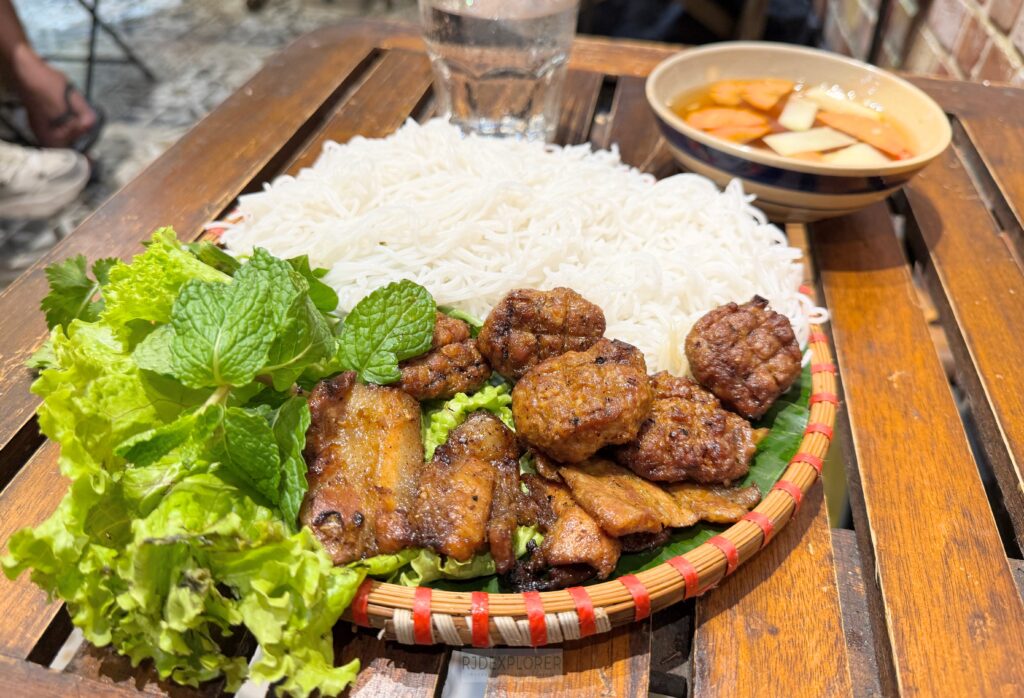 buncha ha noi pho poblacion asian street eats