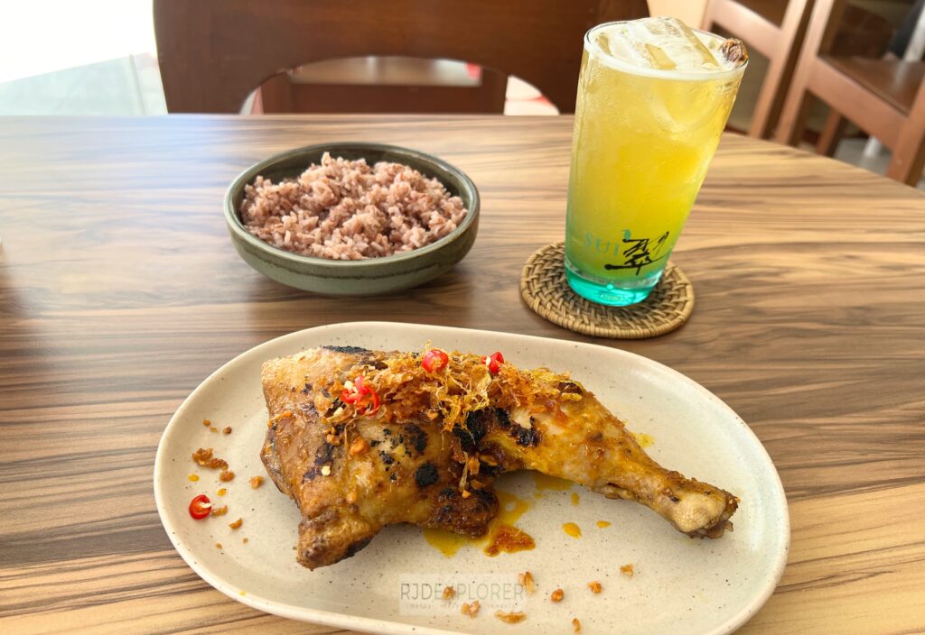 brunch spots in poblacion makati Lunes Everyday Dining