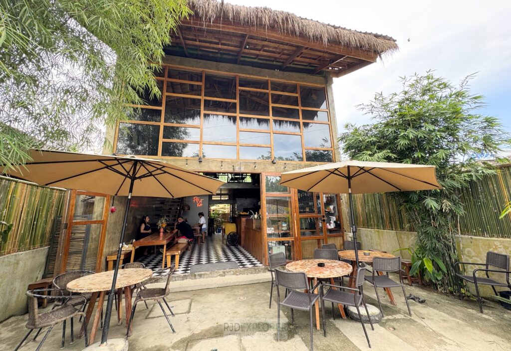 fat cat bistro Where to Eat in Port Barton