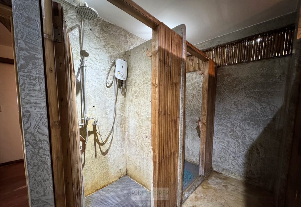 bangka hostel bathroom