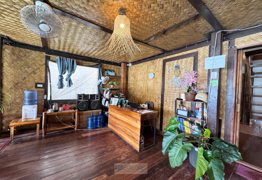 bangka hostel common area