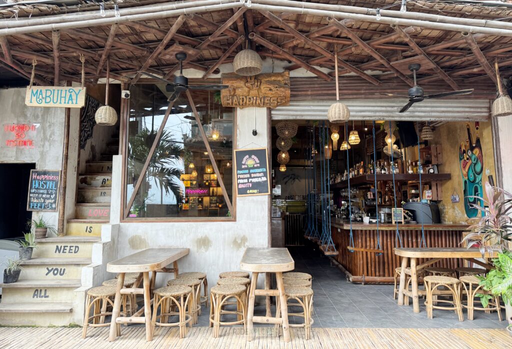 happiness hostel el nido