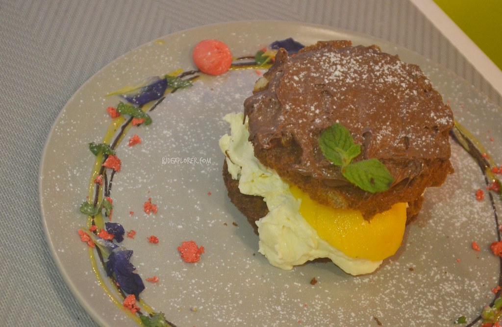 dessert sunny side cafe boracay