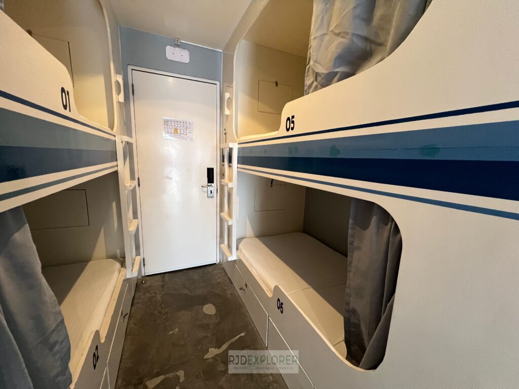 Charlie’s Hangar Surf Hostel rooms